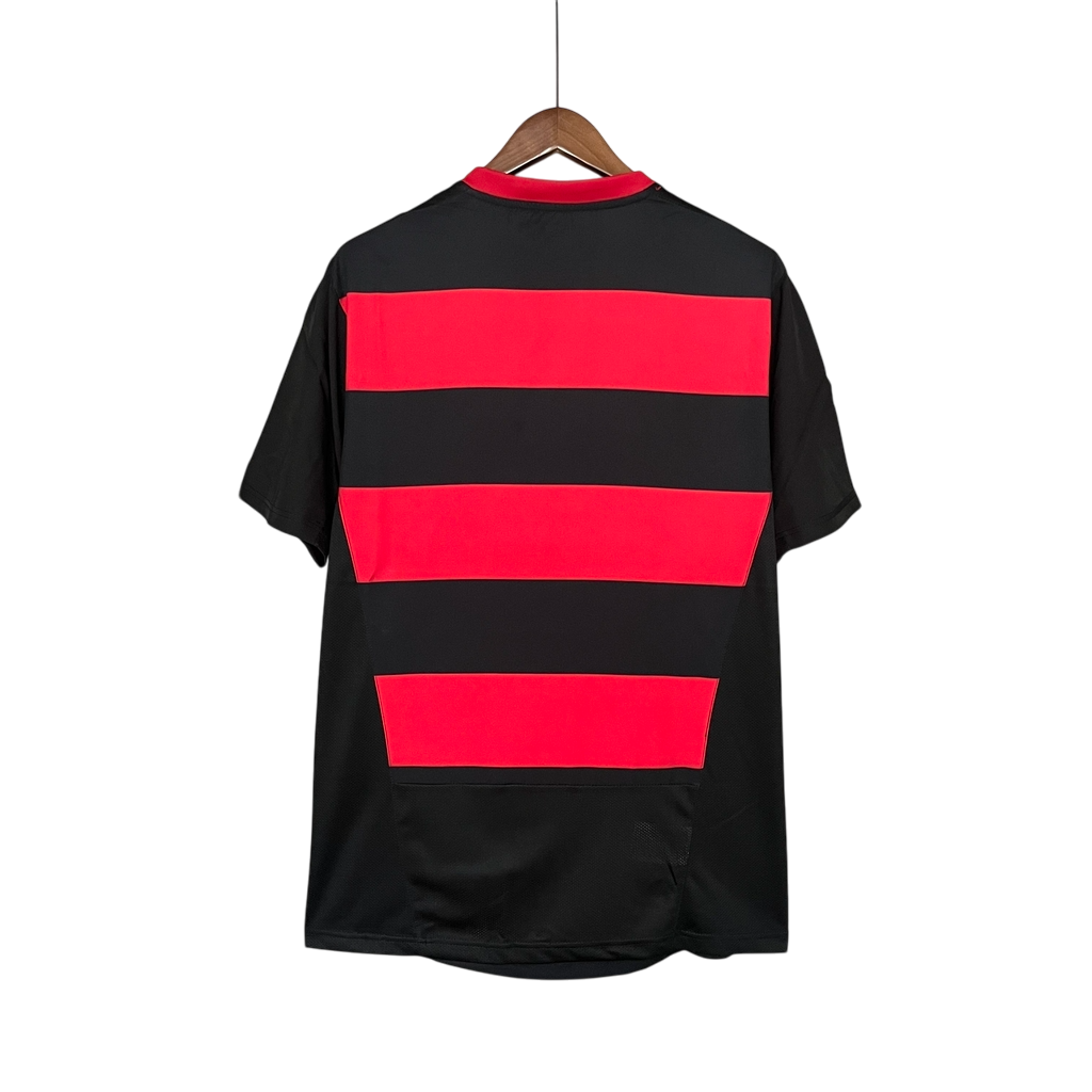 Camisa Retrô Flamengo I 2005/06 Masculino - Preto e Vermelho