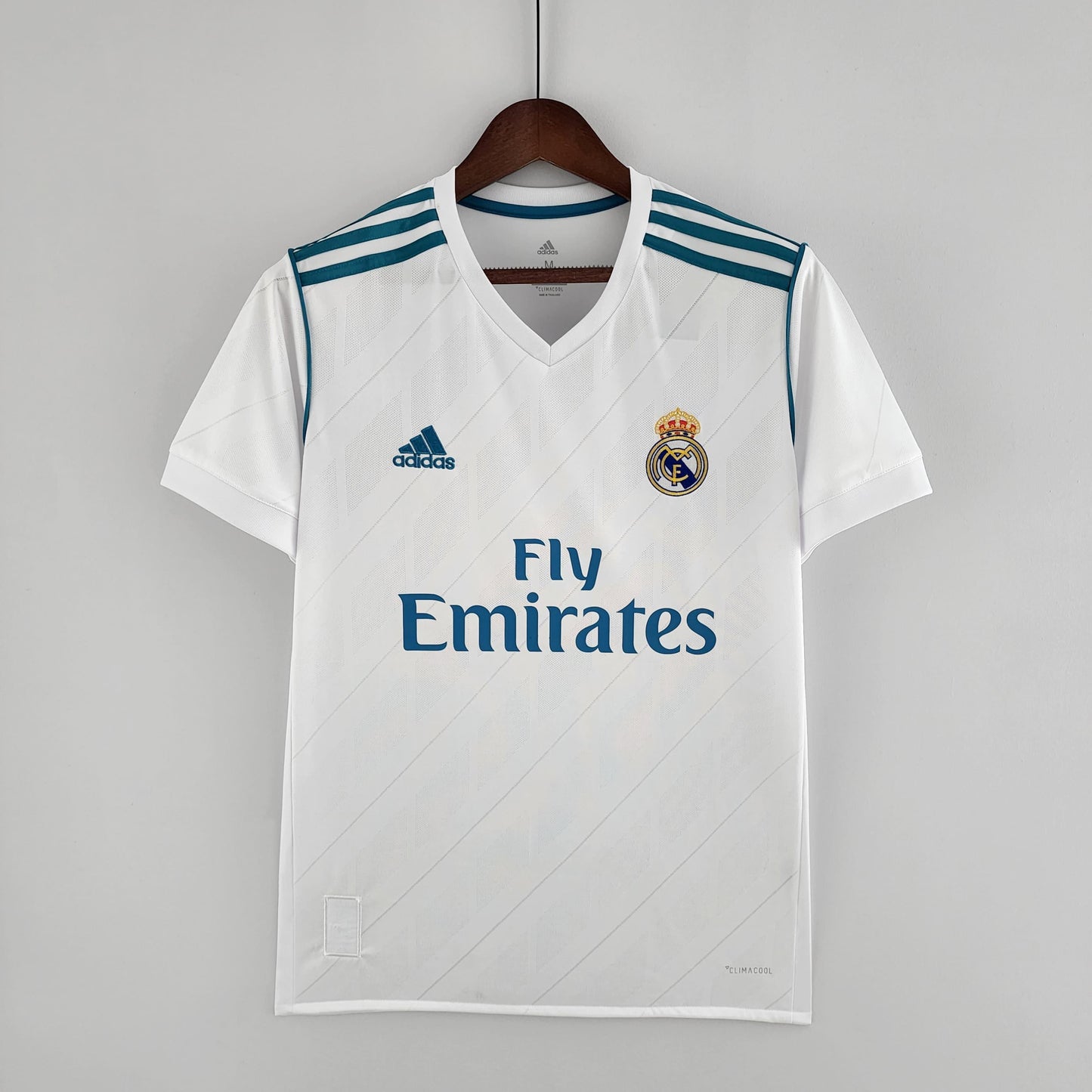 Camisa Retrô Real Madrid 2017/18 I