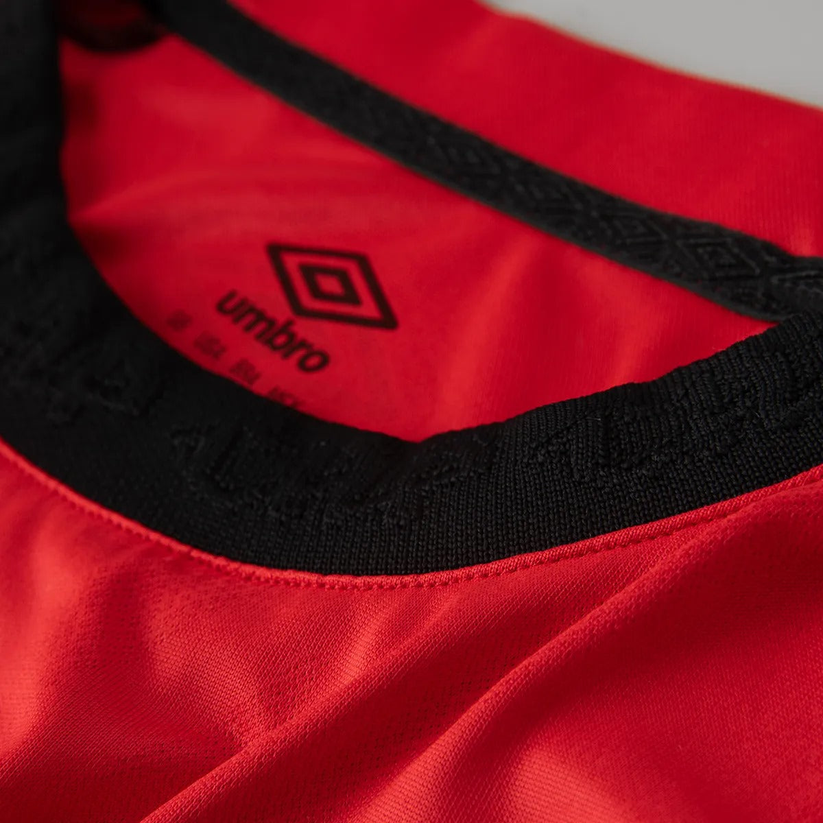 Camisa Athletico Paranaense 2025/26 I Umbro Torcedor - Vermelha e Preta